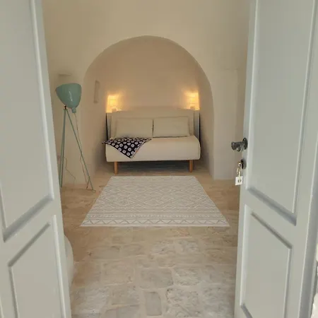 Trulli Pace 1879 * Martina Franca