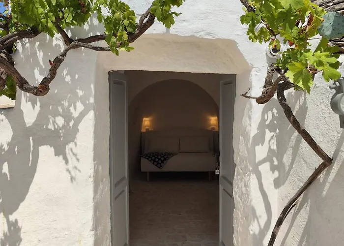 Trulli Pace 1879 * Martina Franca