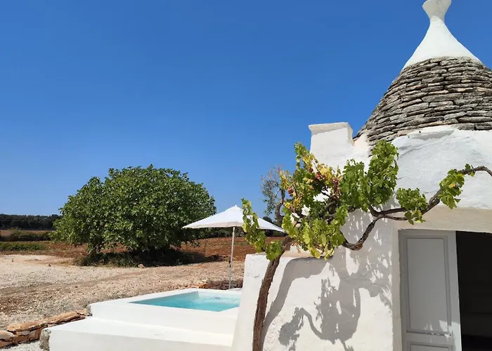 Trulli Pace 1879 * Martina Franca