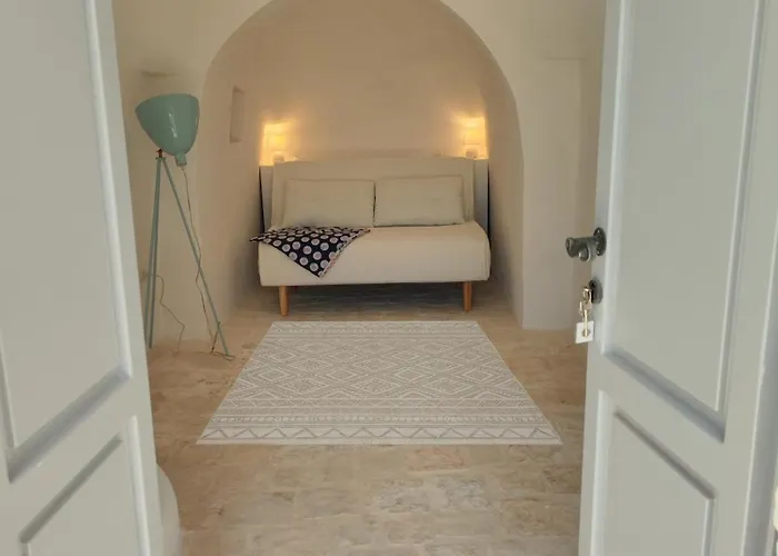 Trulli Pace 1879 * Martina Franca